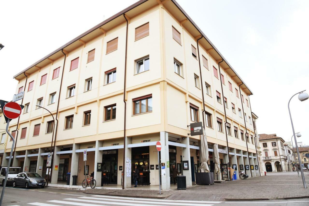 Апартаменты Monolocale Spese Incluse In Piazza Мольяно-Венето Экстерьер фото